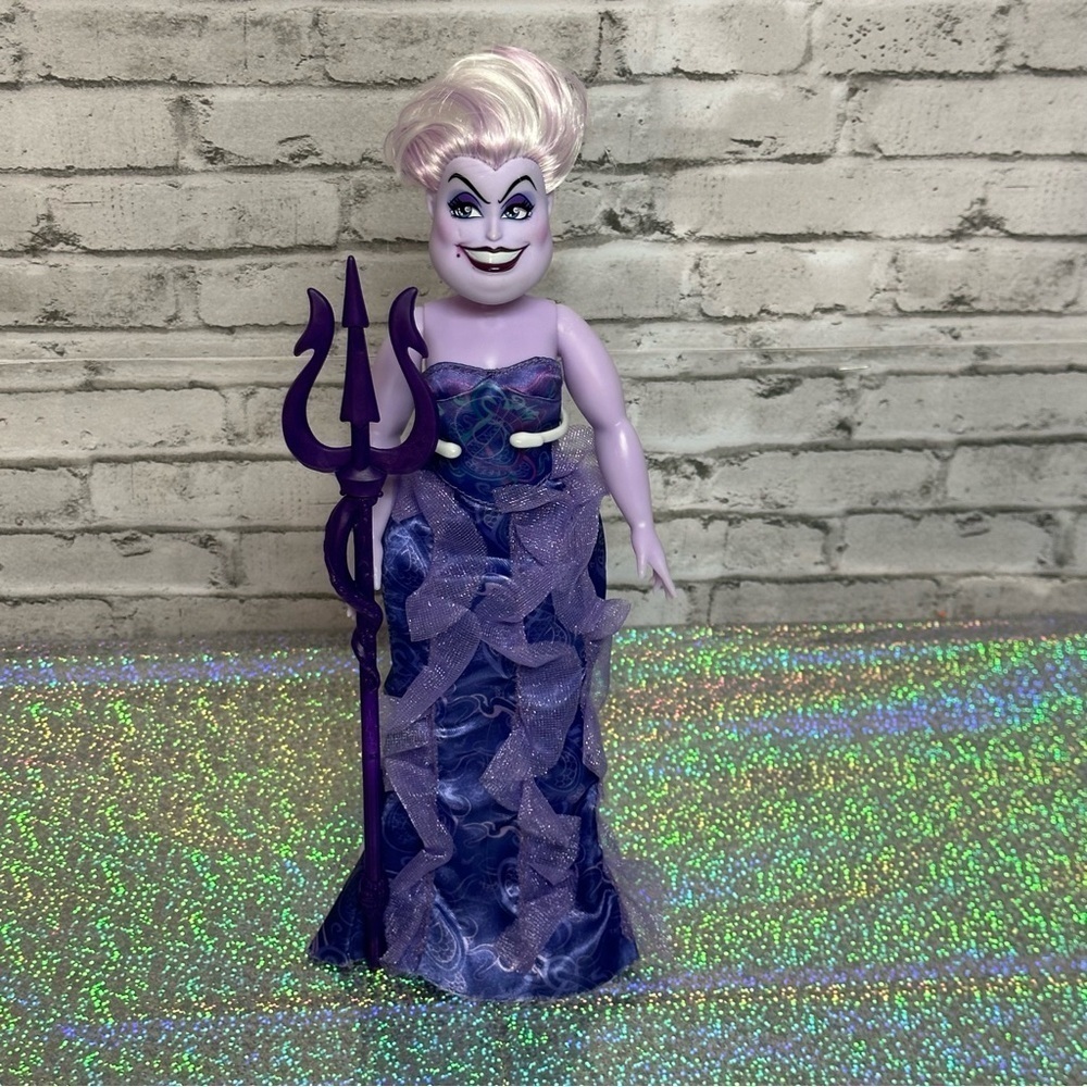 Disney Princess Villains Ursula Fashion Doll Accessory Removable Clothes Staff